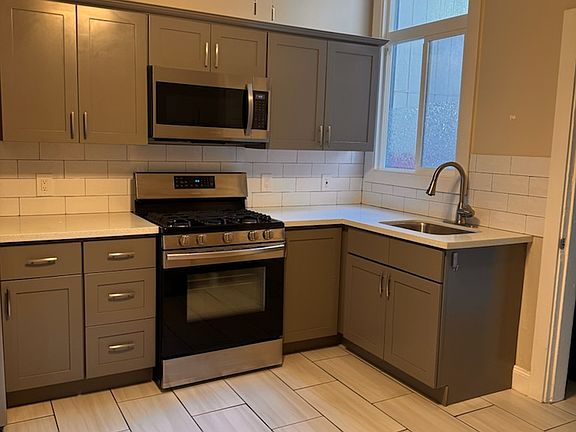 5th image of 3576 18th St Unit A