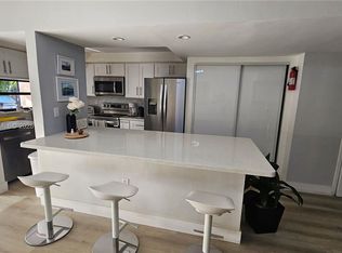 16446 NE 27th Pl #Townhouse 38, North Miami Beach, FL 33160