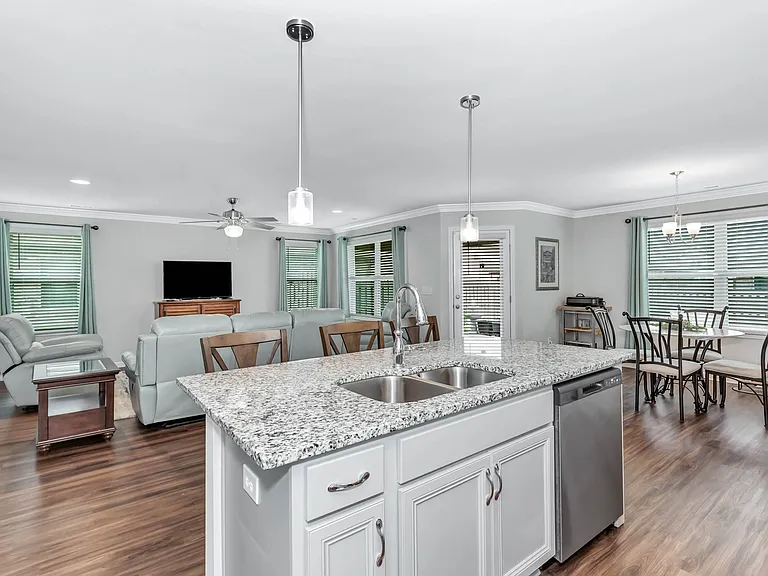 113 Cedar Elm Rd — Photo 15