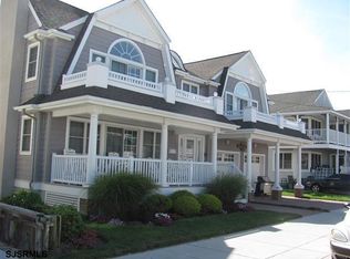 916 Saint James Pl, Ocean City, NJ 08226