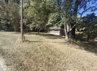 133 Kenwood Rd, Fayetteville, GA 30214