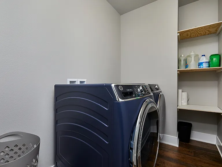 2109 Ammann Dr — Photo 22