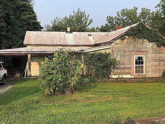 4th image of 206 Church St