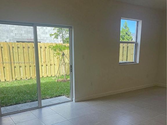 5th image of 2613 SE 11th Ct