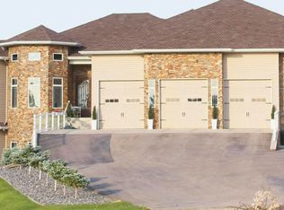 1104 9th Ave NW, Jamestown, ND 58401