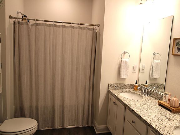 3rd image of 105 Windsor Way