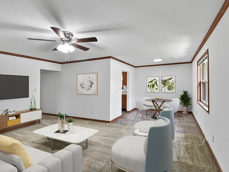 1405 Wilshire Cir — Photo 2