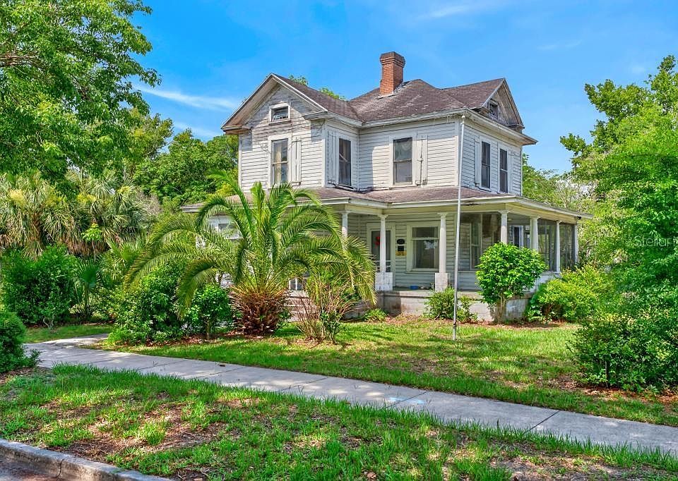 1st image of 102 S TROWELL AVENUE