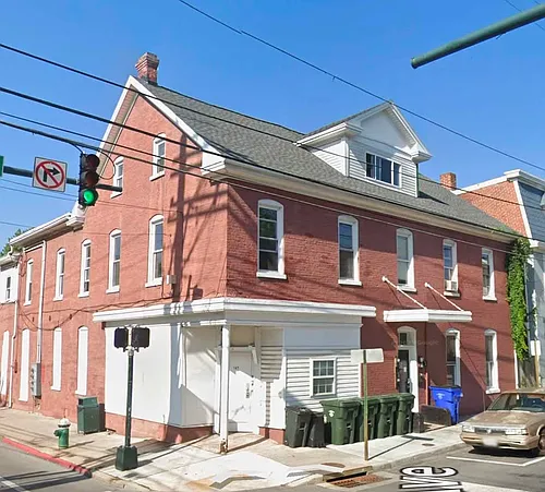 145 East Ave #4 Photo 1