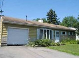 15 Amherst Rd, Massena, NY 13662