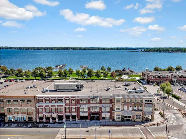 25 Lake St N Unit 205, Forest Lake, MN 55025