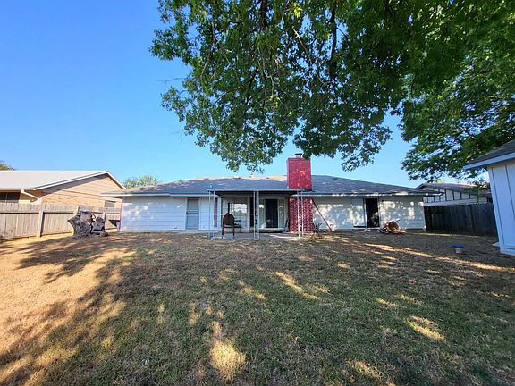 4th image of 10206 Faylin Dr