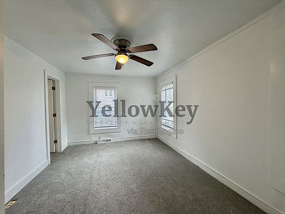 4th image of 121 S 4th St