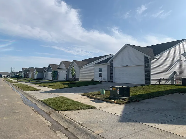 Avalon Bluffs — Photo 46
