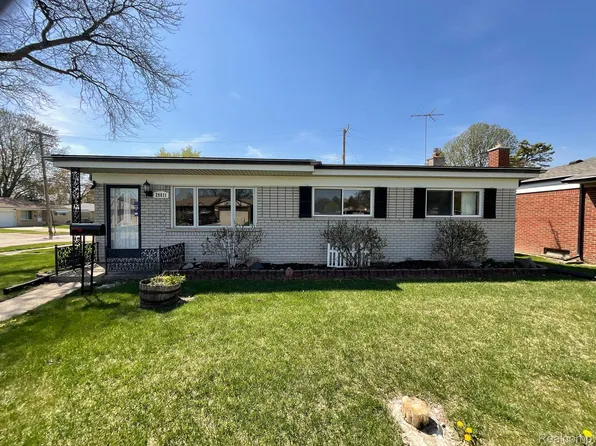 29811 Boewe Dr, Warren, MI 48092