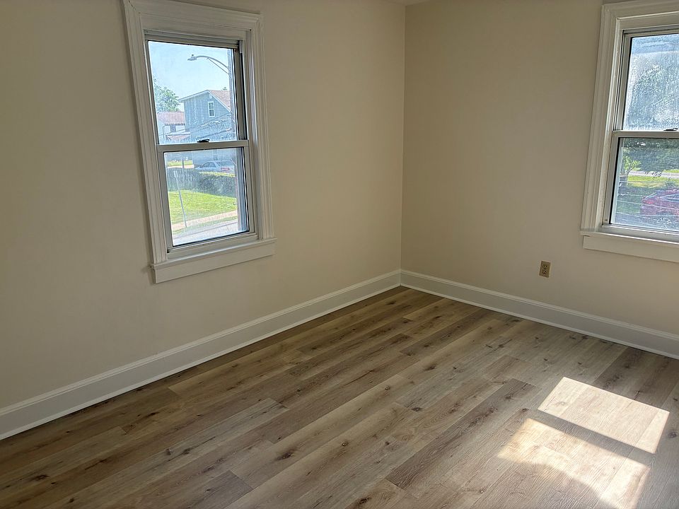1st image of 2726 Mesta St APT 2