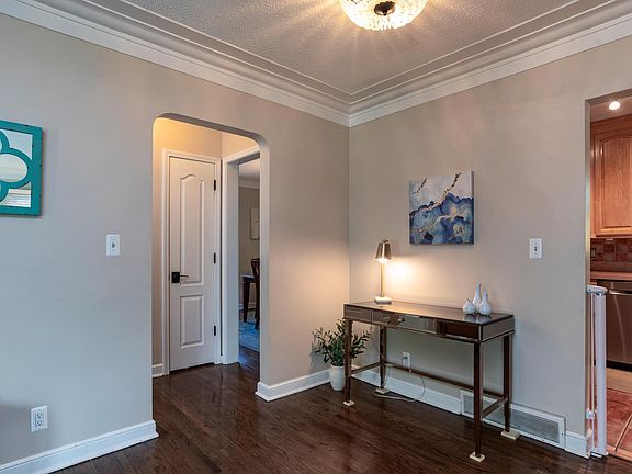5th image of 1257 Idaho Ave W