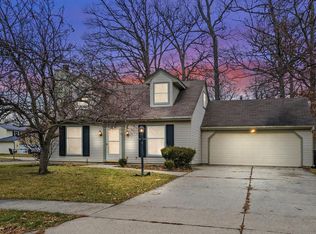 5601 Mirando Dr, Fort Wayne, IN 46835