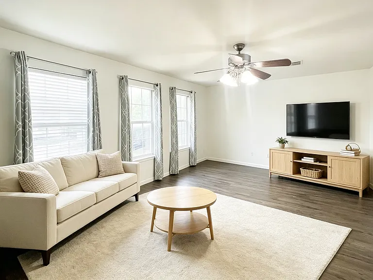 2401 Joliet Pl — Photo 18
