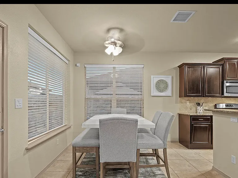 Breakfast area