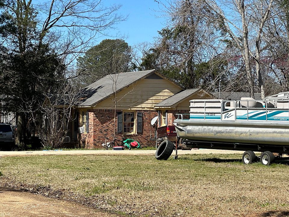 2nd image of 200 Stanford Dr