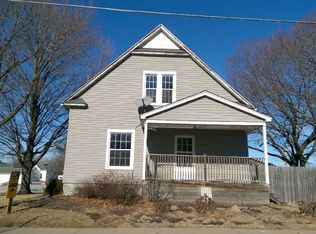 309 SW 3rd St, Aledo, IL 61231