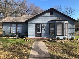 400 Elizabeth St, Terrell, TX 75160