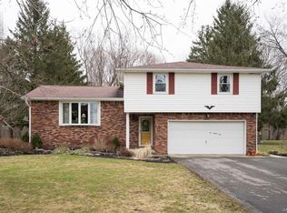 691 Stolle Rd, Elma, NY 14059