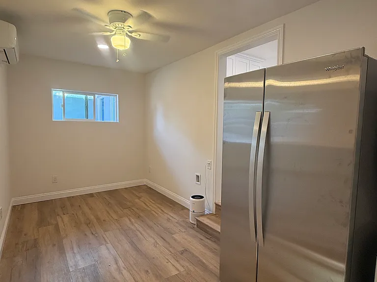 1515 E Rowland Ave — Photo 6