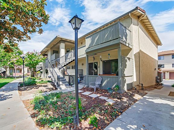 2nd image of 274 Kenbrook Cir