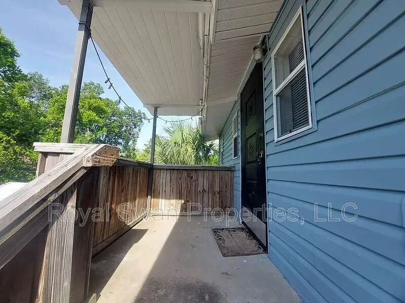 1 bed, 1.0 bath, 560 sqft, $995 — Photo 2