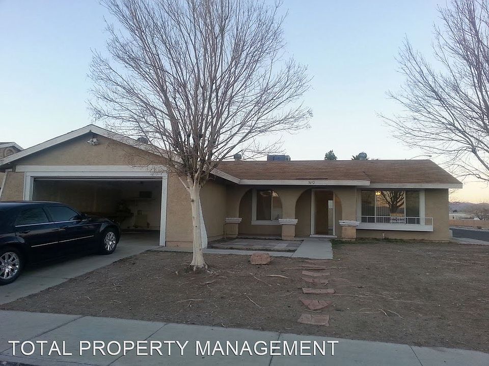 1st image of 3692 E Colton Ave