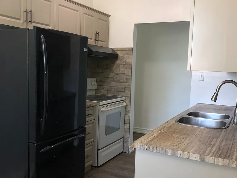 29 West Ave W #111 — Photo 5