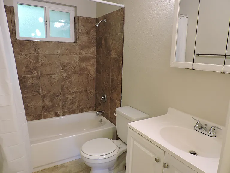 2321 Q St #5 — Photo 9