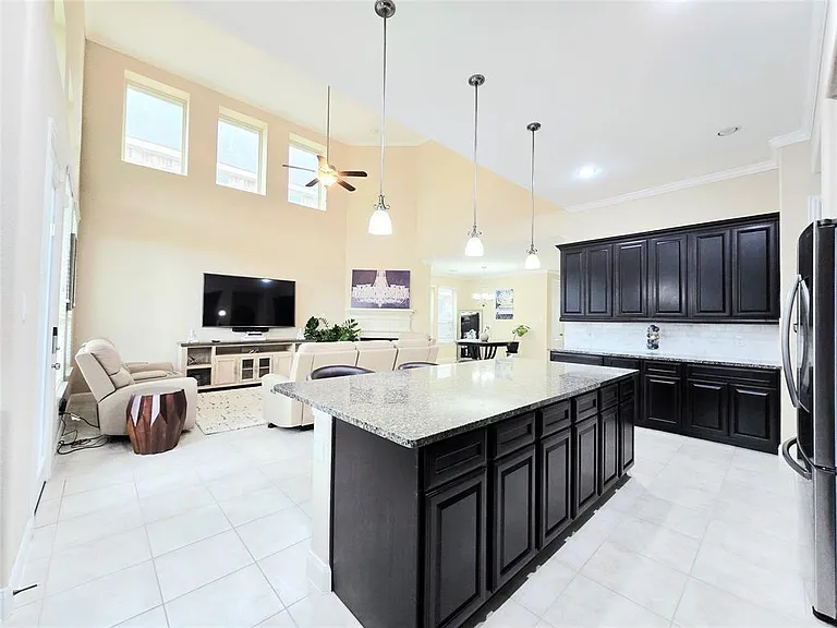 21914 Avalon Queen Dr — Photo 15