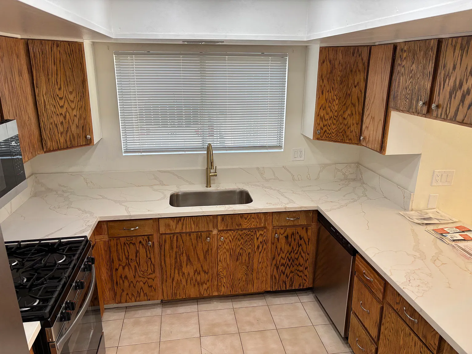5383 Mountain Vista St — Photo 3