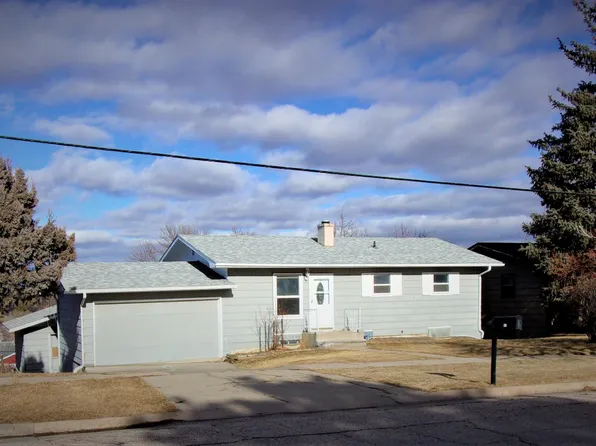 330 Oakland St, Rapid City, SD 57701