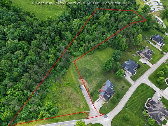 2nd image of 29 Sweetwater Dr