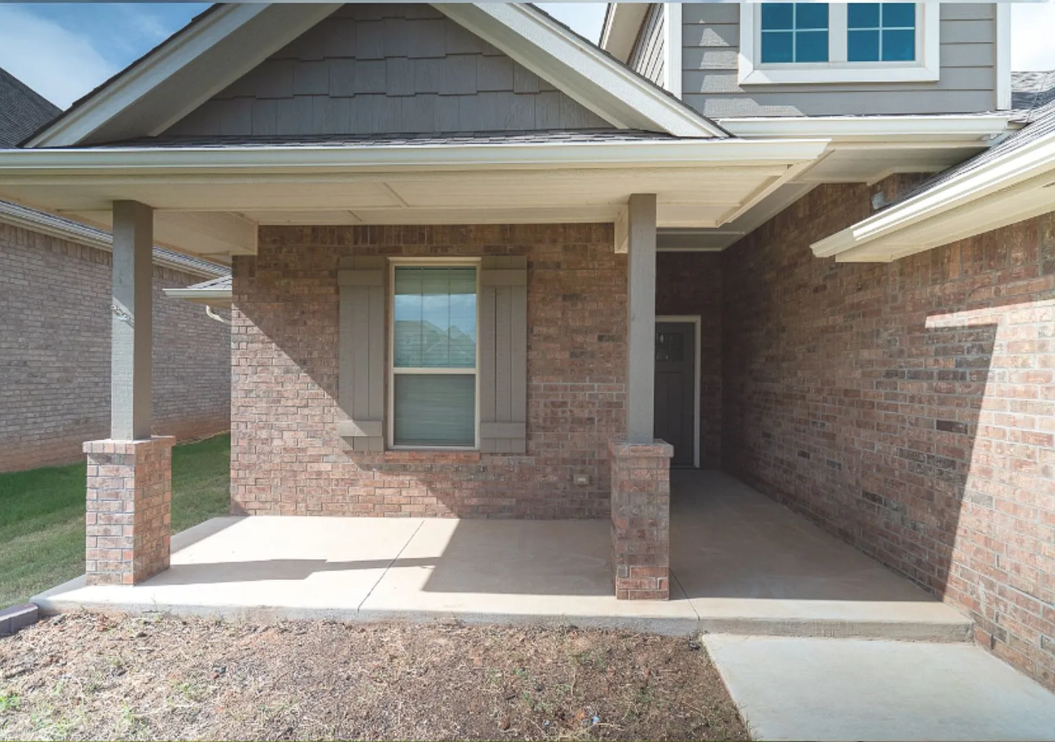 Gorgeous 4 Bed 2 bath Home in Moore! — Photo 2