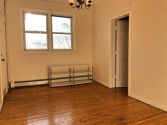3rd image of 122 Williams Ave #1B