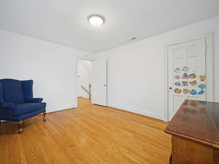 9450 Selby Pl — Photo 22