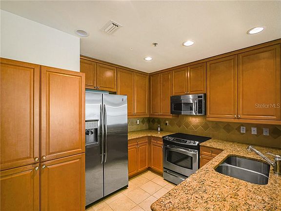 4th image of 630 Vassar St Unit 2307