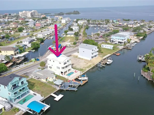 6441 Clark St, Hudson, FL 34667