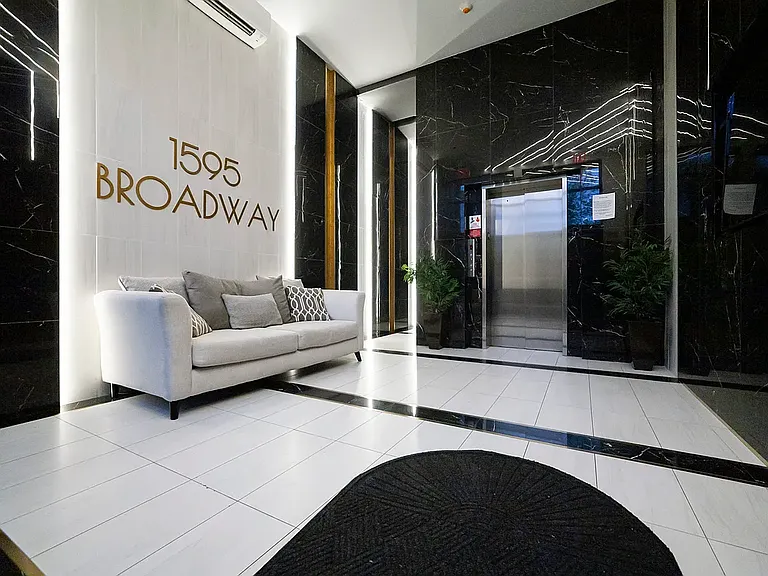 1595 Broadway #7C — Photo 7
