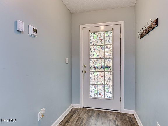 5th image of 181 Spring Oak Lane