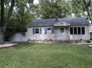 8321 Rutledge St, Merrillville, IN 46410