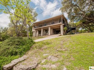 1222 Hillcrest Frst, Canyon Lake, TX 78133