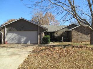 2600 Valley Brook Dr, Edmond, OK 73034