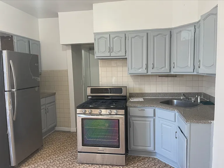 1651 Hunt Ave — Photo 5