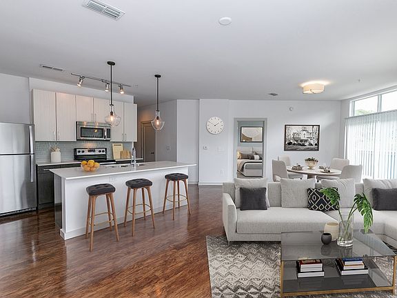 2nd image of 299 N Highland Ave NE Unit 2047